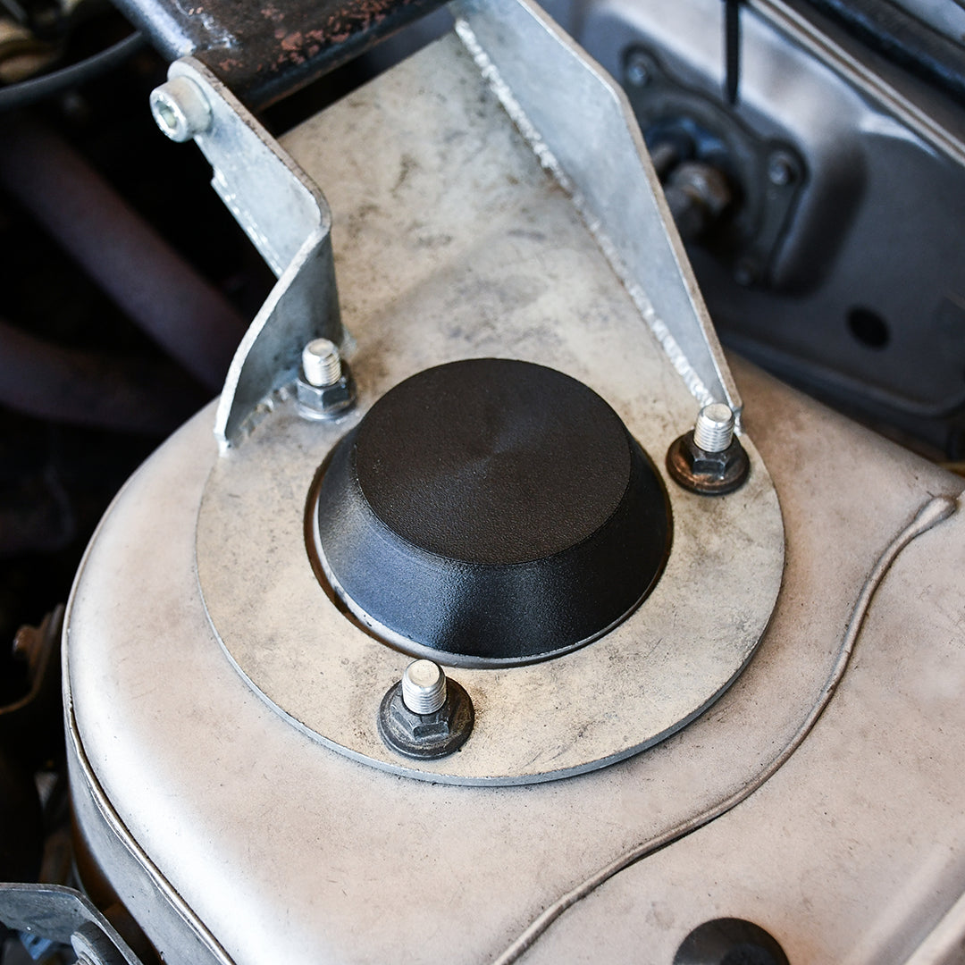 Nissan - Strut Top Covers