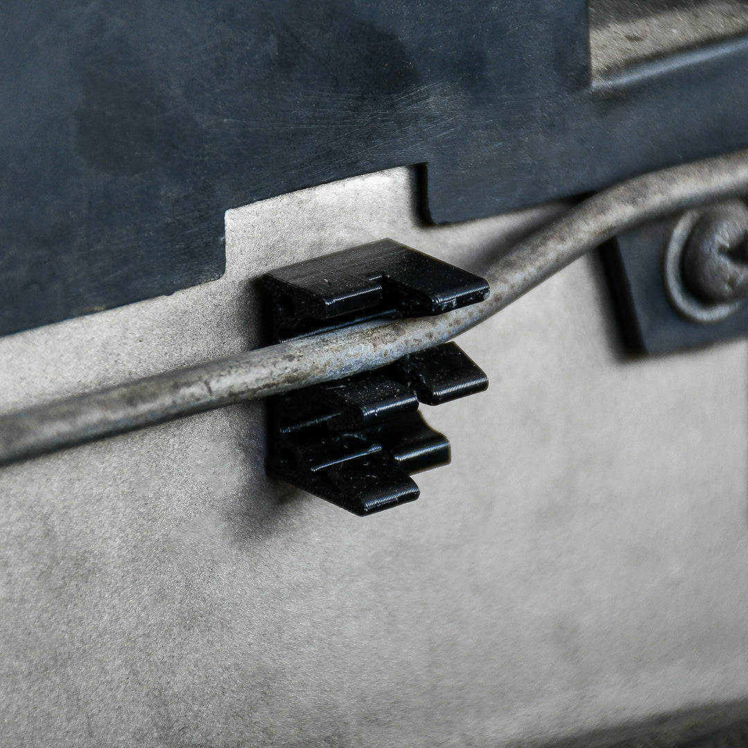 Nissan - Brake Line Clip