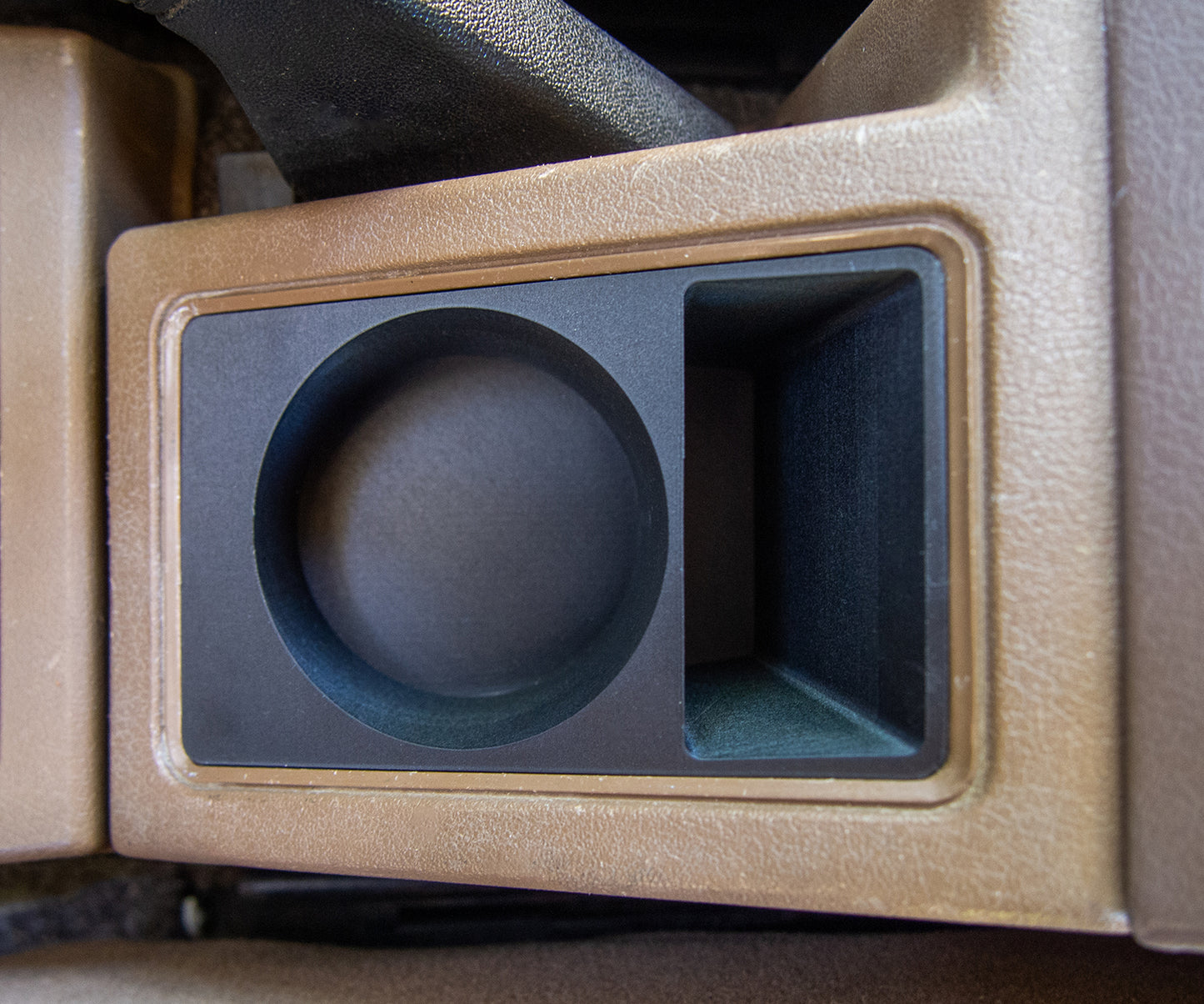 Nissan R31 Skyline - Centre Console Cupholder