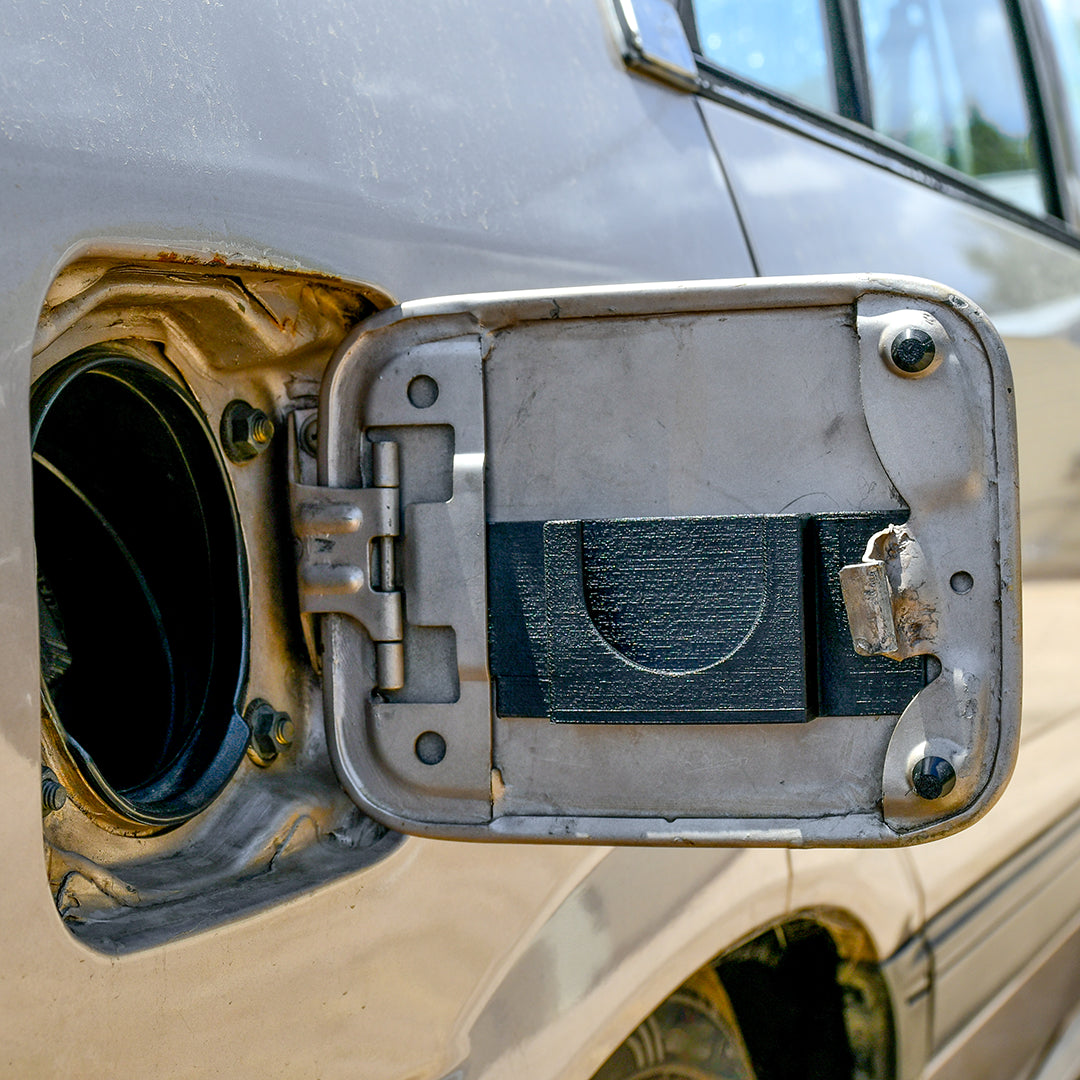 Nissan R31 Skyline - Fuel Cap Holder