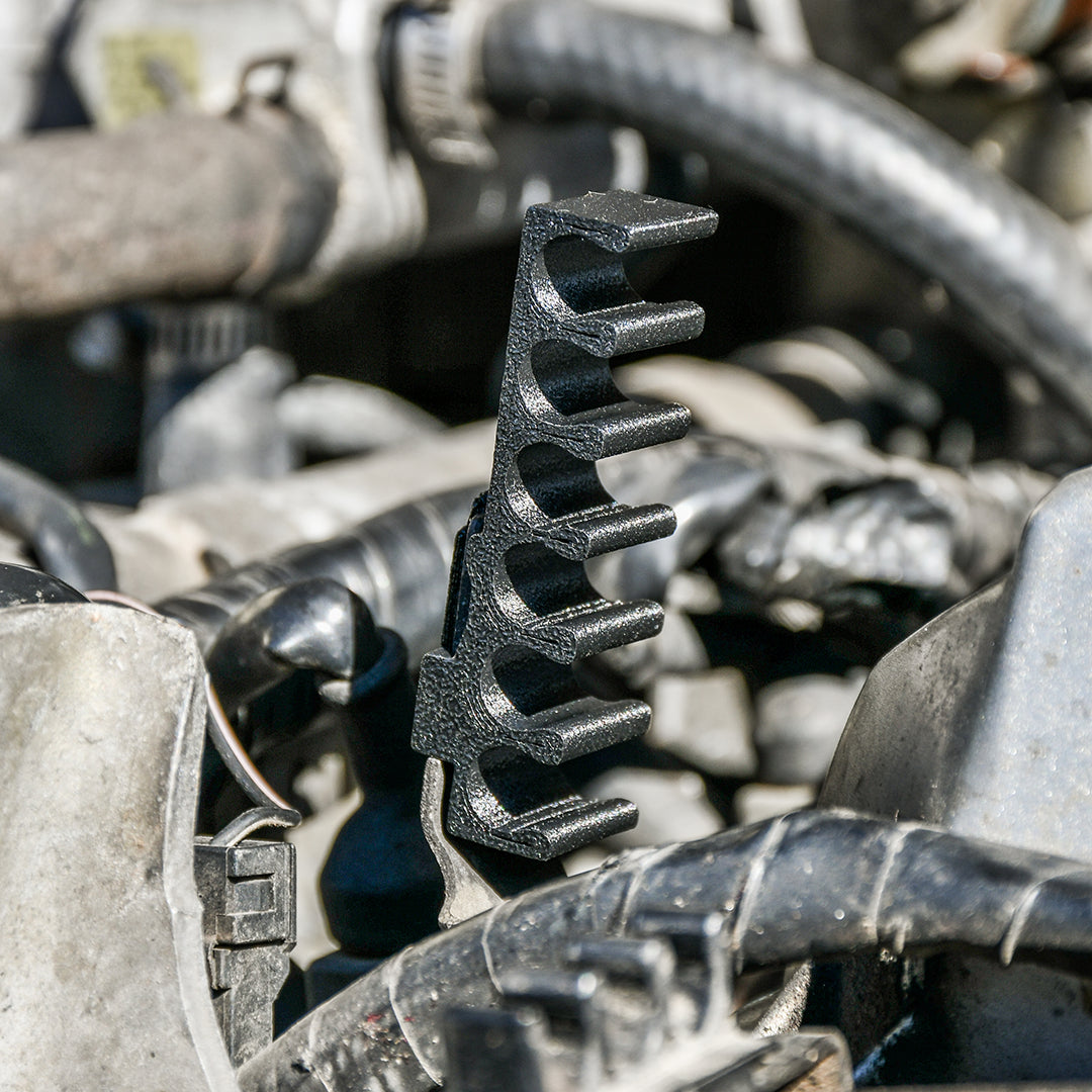 Nissan R31 Skyline - Plug Lead Separators