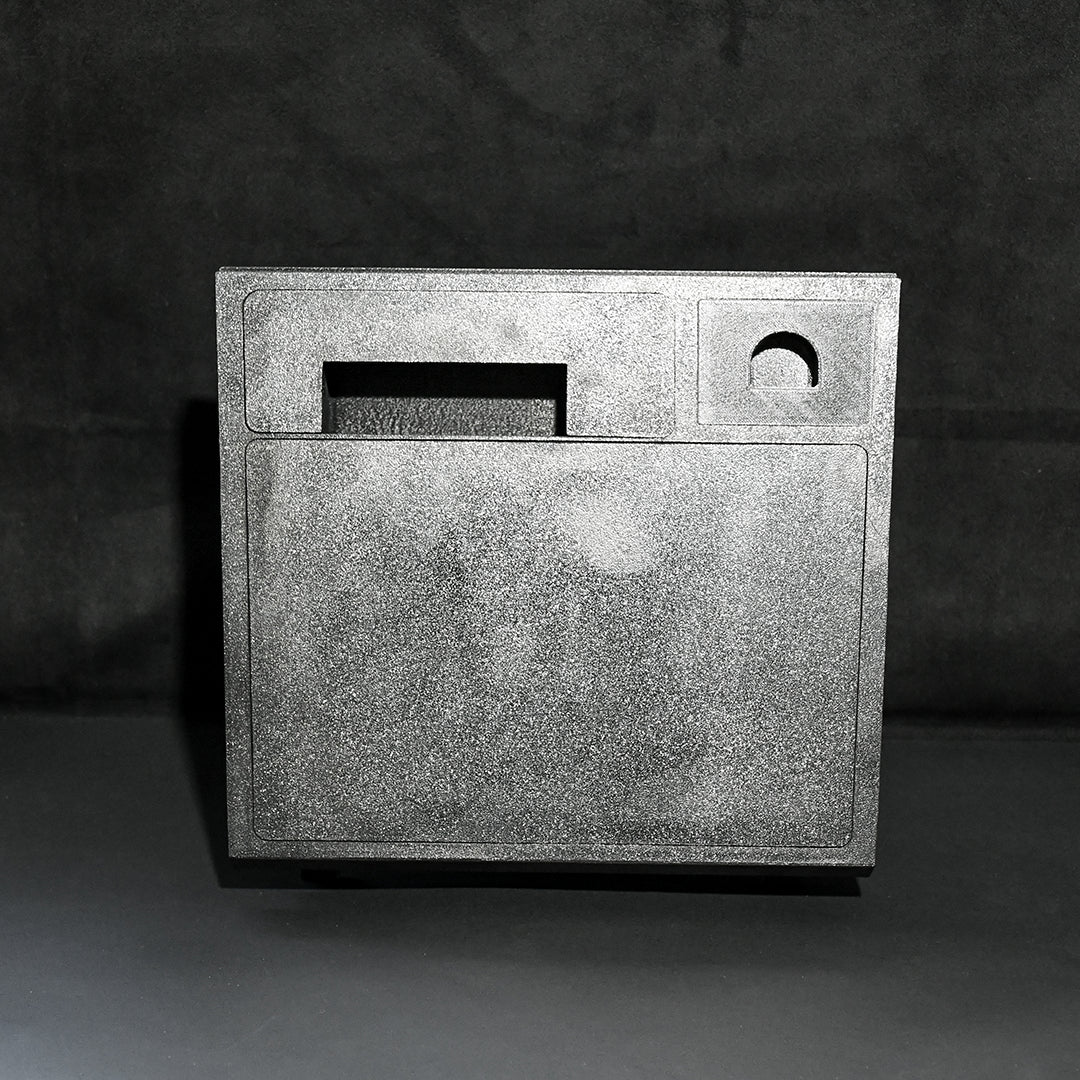 Nissan R31 Skyline - Radio Surround