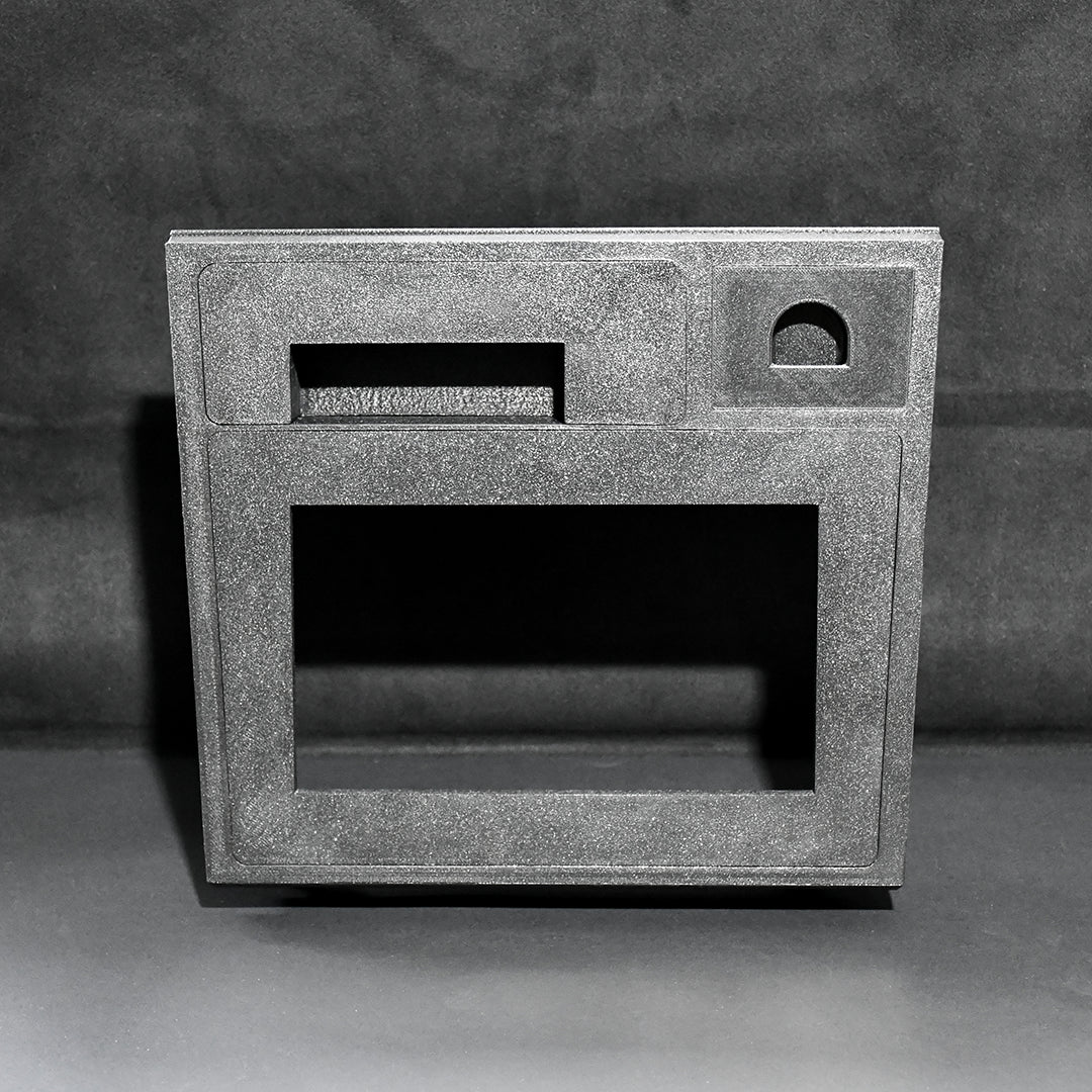 Nissan R31 Skyline - Radio Surround