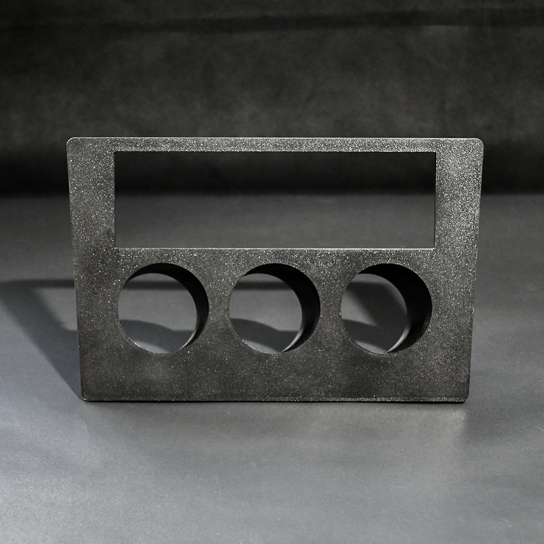 Nissan R31 Skyline - Radio Surround