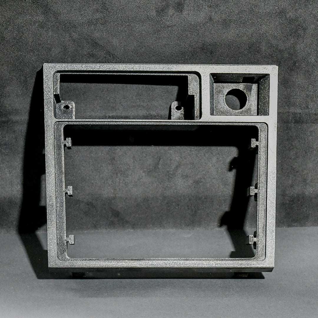 Nissan R31 Skyline - Radio Surround